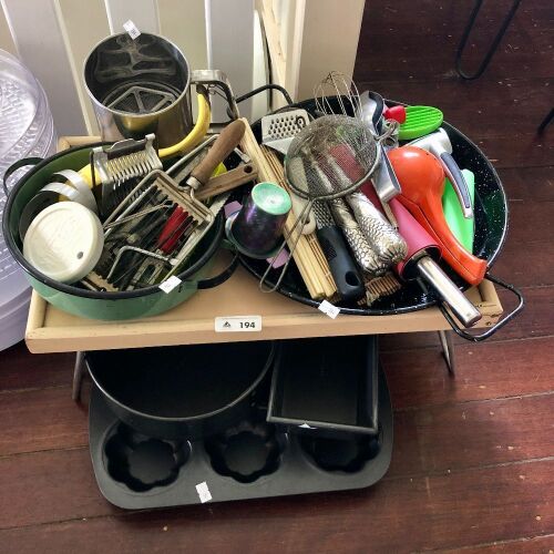 Asstd Lot of Kitchenalia & Bakeware