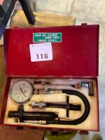 Cylinder compression check tool