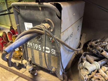 TOPMIG 195 mig welder with wire reels
