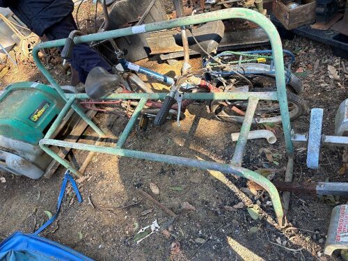 Metal tyre rack