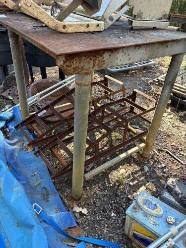 Metal bench with vise