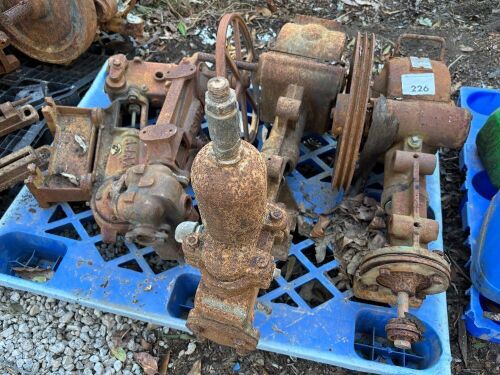 Pallet of piston pumps