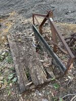 Metal 3PL carry-all frame