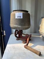 Butter churn (unmarked)
