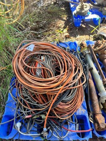 Pallet of extension leads