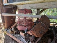 Assorted lot between shed posts - 3
