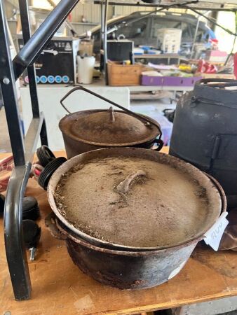 2x Vintage Cast Iron Camp Ovens and Barbeque