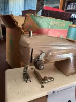 SINGER SewHandy sewing machine - 4
