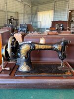 JONES RAND sewing machine with case