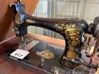 GRITZNER (Ger.) treadle sewing machine - 3