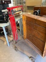 AVERY platform scales