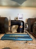 COMET Miniature sewing machine