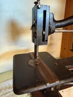 Unbranded sewing machine - 3