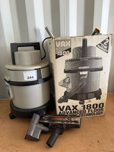 VAX wet/dry vacuum cleaner