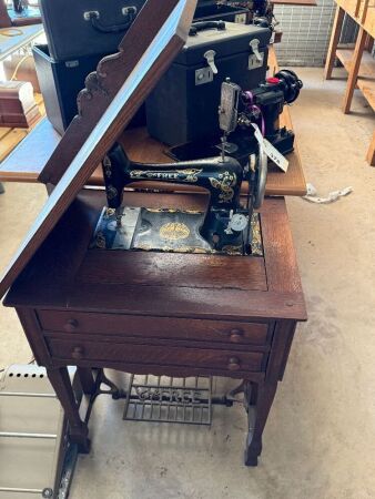 The Free Sewing machine, Rockford, Ill. USA