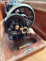 Frister and Rossman hand cranked sewing machine with case - 5