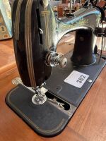 BEARFIELD Bluebird C sewing machine - 5