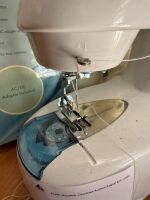 Sew D&rsquo;Lite Supreme sewing machine IOB - 3