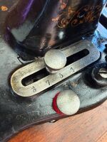 ROWLEY sewing machine - 4