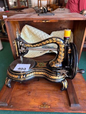 JONES RAND sewing machine with case
