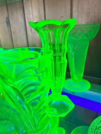 4 x Various Uranium Glass Vases