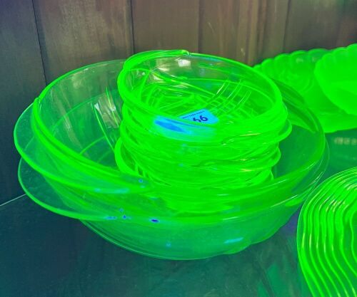 6 x Uranium Glass Art Deco Bowls