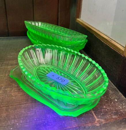 5 x Oblong Uranium Glass Trays