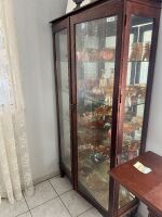 Lockable Mirrored-Back Display Cabinet