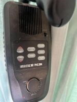 2x metal detectors - 3