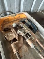 3x pipe cutters - 2