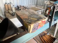 Wood lathe with tools - 4