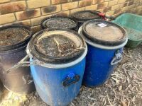 6x plastic storage containers