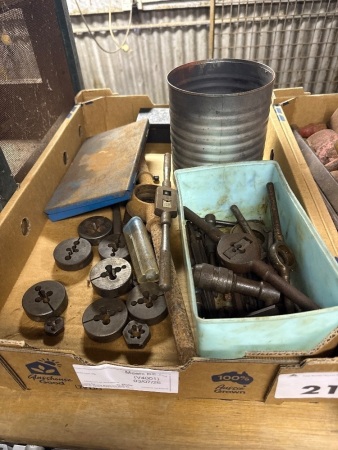 Box lot assorted taps/dies
