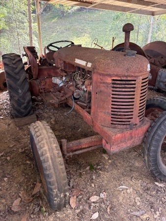 Vintage DAVID BROWN 25 tractor