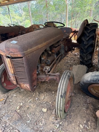 Vintage FERGUSON tractor