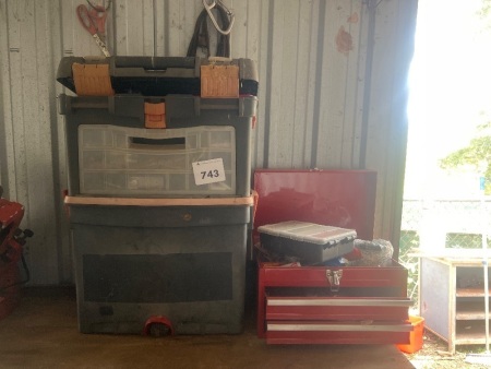Stackable plastic toolbox + metal toolbox with contents