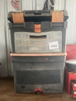 Stackable plastic toolbox + metal toolbox with contents - 3