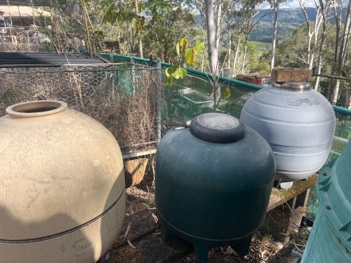 2x round on ground compost bins