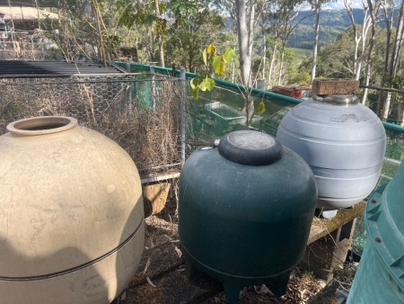 2x round on ground compost bins