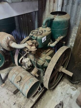 THE LISTER Petrol/kerosene stationary engine