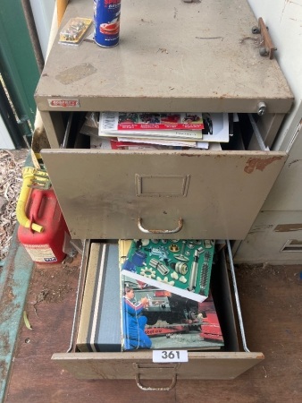 2x drawers of machinery, tractor, milking magazines and manuals