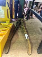 Bolt cutters