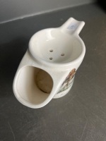 Mixed Lot of Housewares - 4