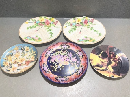 Mixed Lot of Collectable Plates