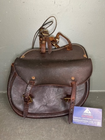 Vintage R.M Williams Leather Equestrian Saddle Bag