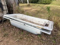 2x Metal Bathtubs (QTY CHOICE 687 - 693)