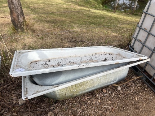 2x Metal Bathtubs (QTY CHOICE 687 - 693)