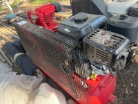 ROYCE triple cylinder compressor powered by a Briggs and Stratton 5HP 4-stroke petrol motor - 2