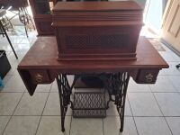 Singer Treadle Sewing Machine - With Cover - 4