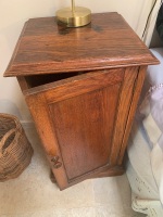 Pair of Antique Oak Single Drawer Bedside Pot Cupboards - 4